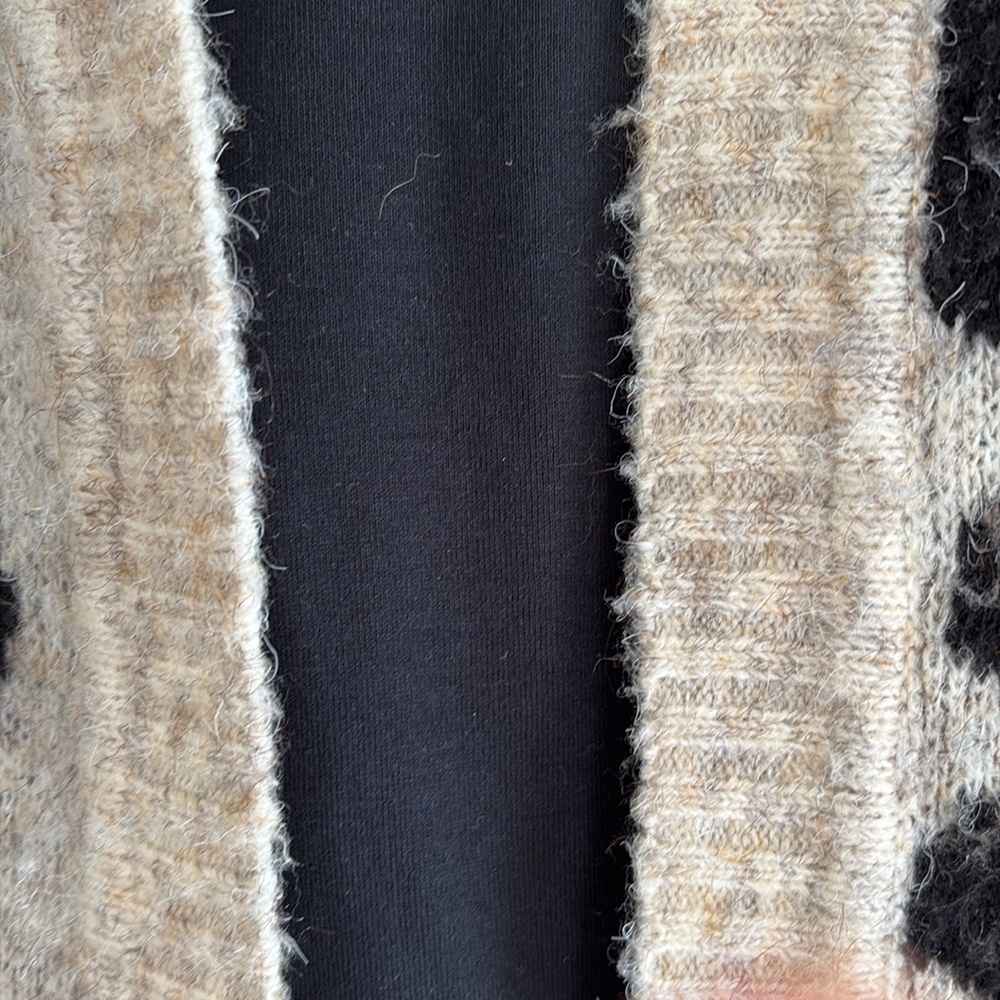 Bloomingdale’s Aqua brand animal print fuzzy cardigan. Cozy, fuzzy marled knit - Picture 10 of 10